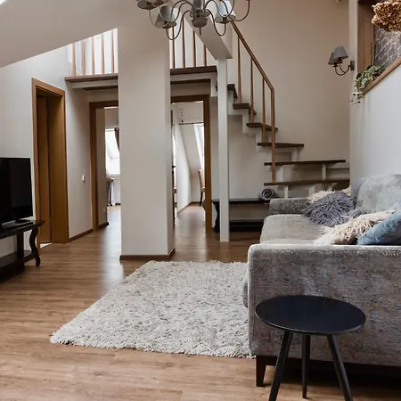 St Michael's Terrace Apartment *